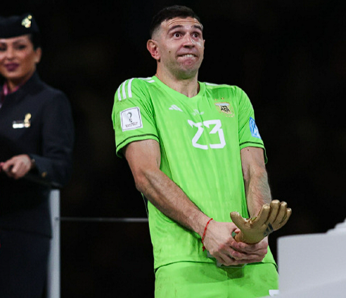 国米今夏门将引援动态：马丁内斯成候选，决策或待春日