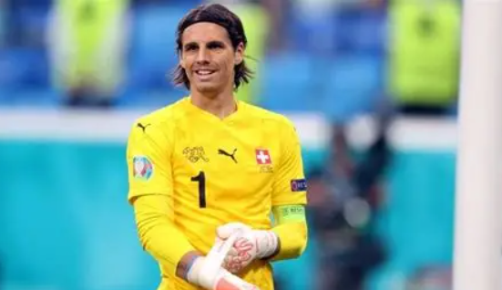 国米门将引援动态：索默离队成定局，维卡里奥引多队竞争